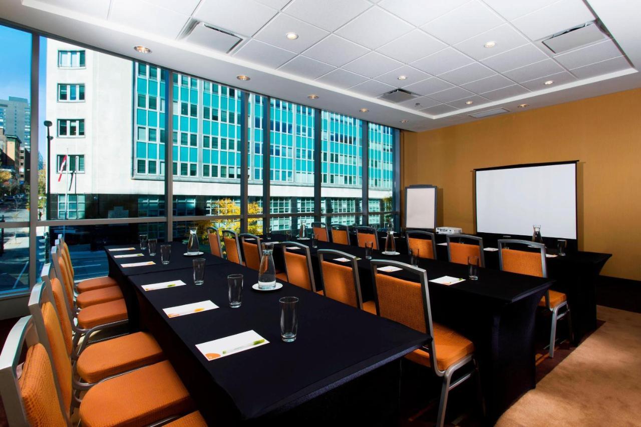 Courtyard Par Marriott Montreal Centre-Ville Exterior foto