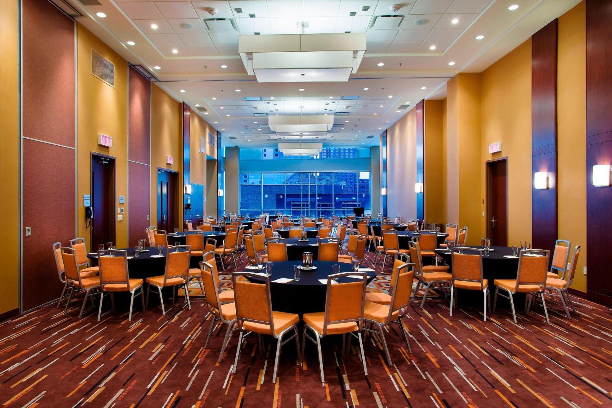 Courtyard Par Marriott Montreal Centre-Ville Exterior foto